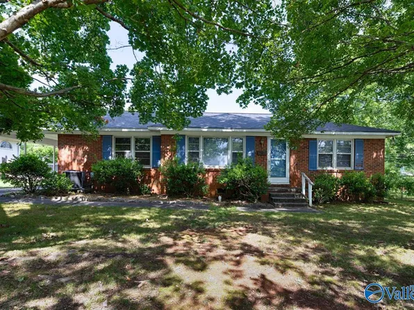 2102 Windover Dr NE, Huntsville, AL 35811