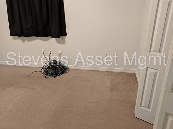 4th image of 9334 Normandie Dr