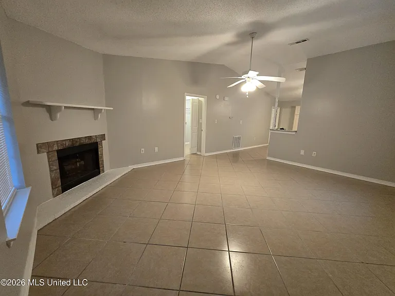 19025 Pineville Rd #124 — Photo 2