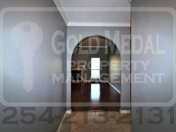 3rd image of 401 Hedy Dr