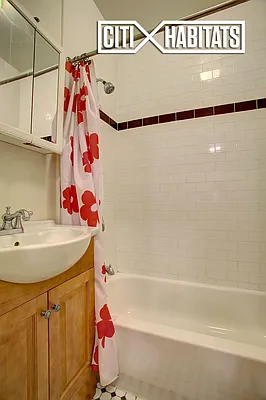 Rented by Citi Habitats | media 10