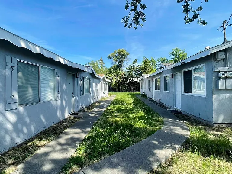 1705 Kenwood St #D — Photo 4