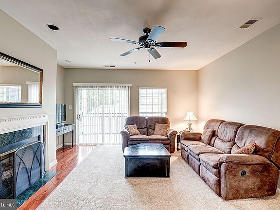 3rd image of 4135 Fountainside Ln #C204
