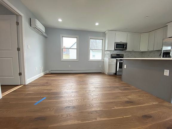 2nd image of 95-15 108th St #2