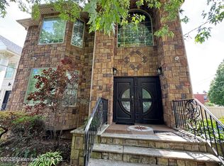 48 Macfarland Ave, Staten Island, NY 10305