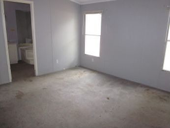 5th image of 16392 Crockett Bend Dr