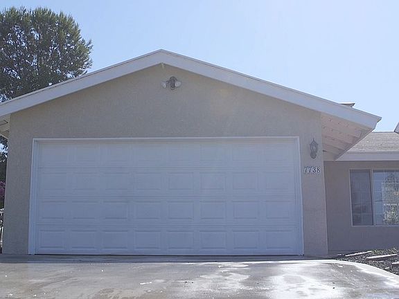 3rd image of 7738 Lakeside Dr