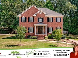 6810 Doublegate Dr, Clemmons, NC 27012