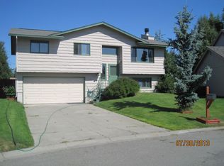 3201 Shuttle Cir, Anchorage, AK 99517