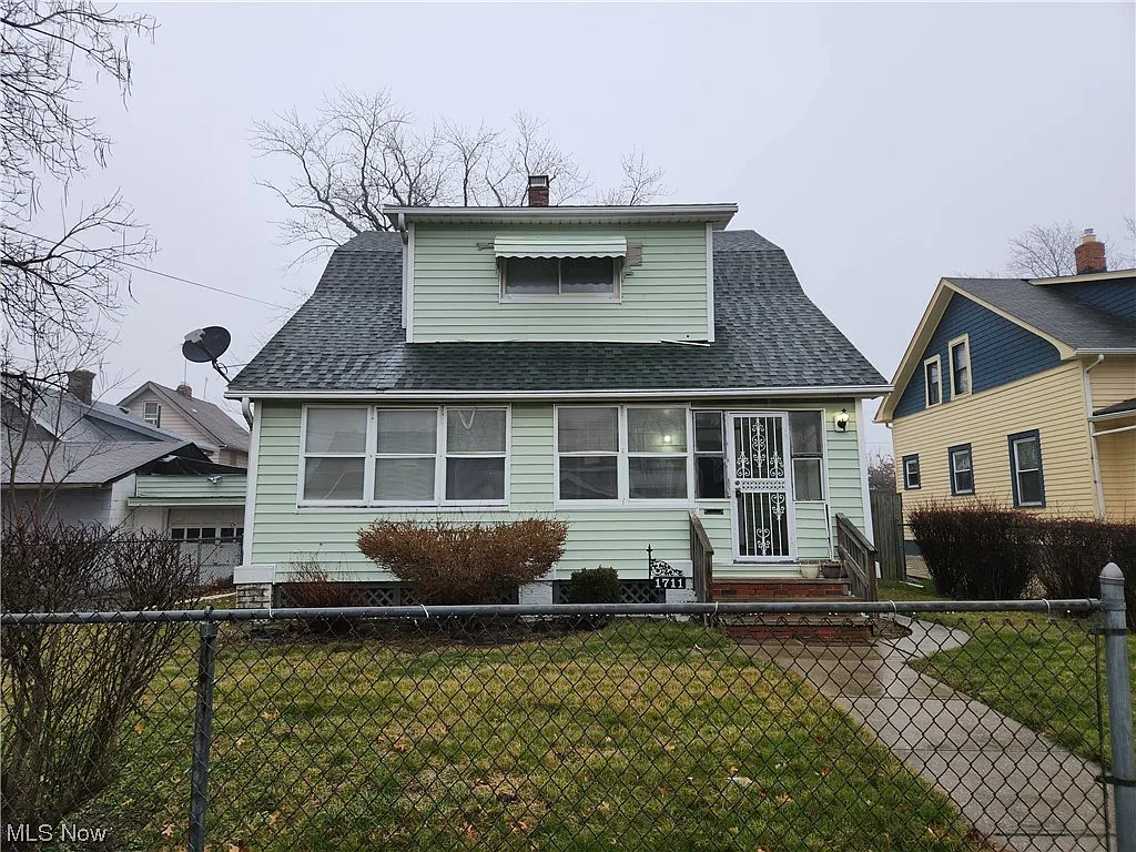1711 Avalon Rd photo 1