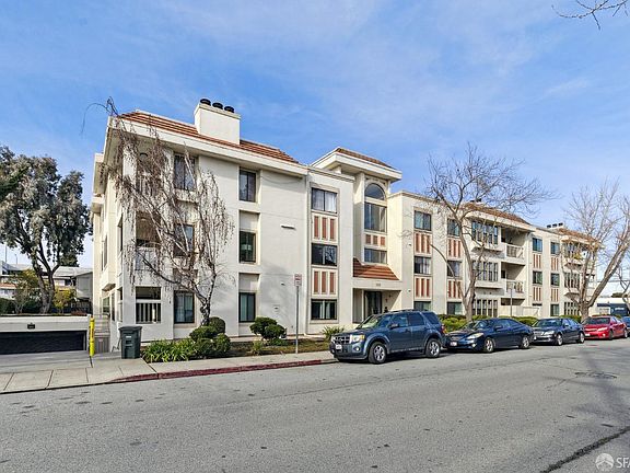 2nd image of 1110 Bayswater Ave APT 201