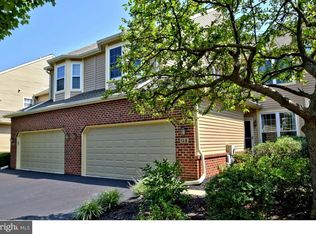 128 Pine Crest Ln, Lansdale, PA