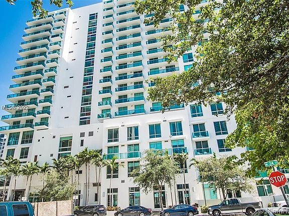 3rd image of 333 NE 24th St APT 1107