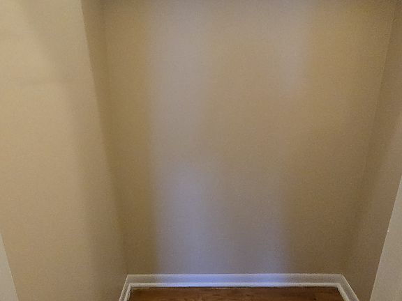 3rd image of 7726 N Marshfield Ave APT 1B
