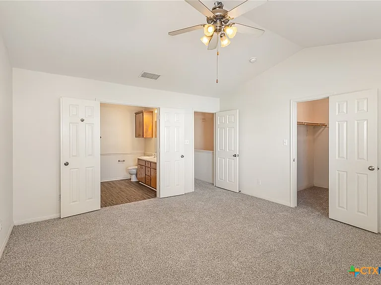 2215 Dry Creek Dr — Photo 12