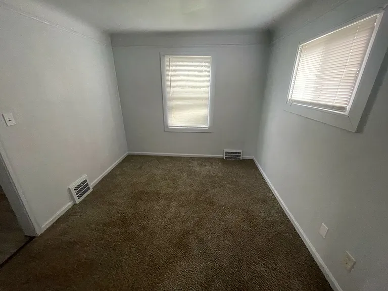 12655 Kelly Rd — Photo 5