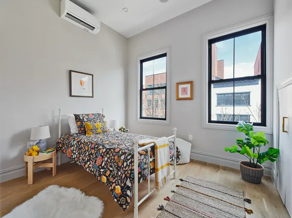 576 Carroll Street image 14 of 22