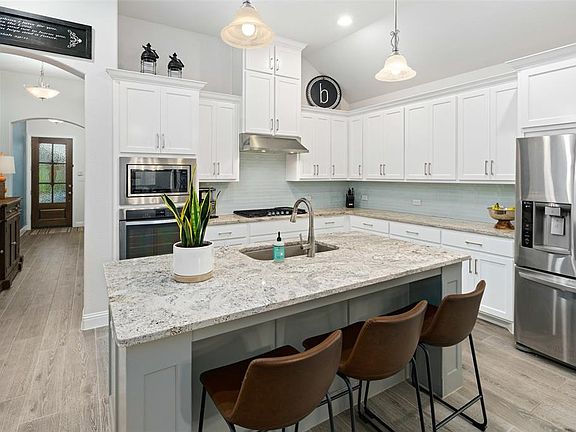 5th image of 9921 Denali Dr