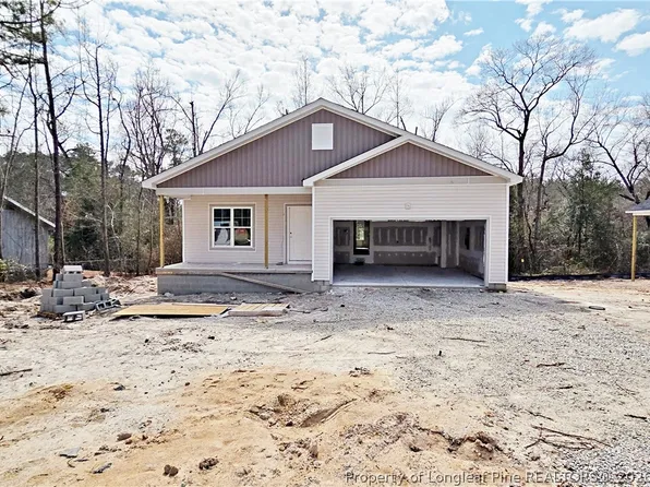 309 Appaloosa Dr, Spring Lake, NC 28390