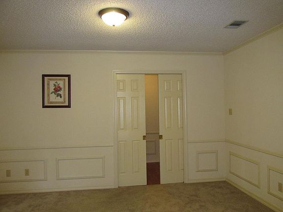 5th image of 4007 Timberwood Dr