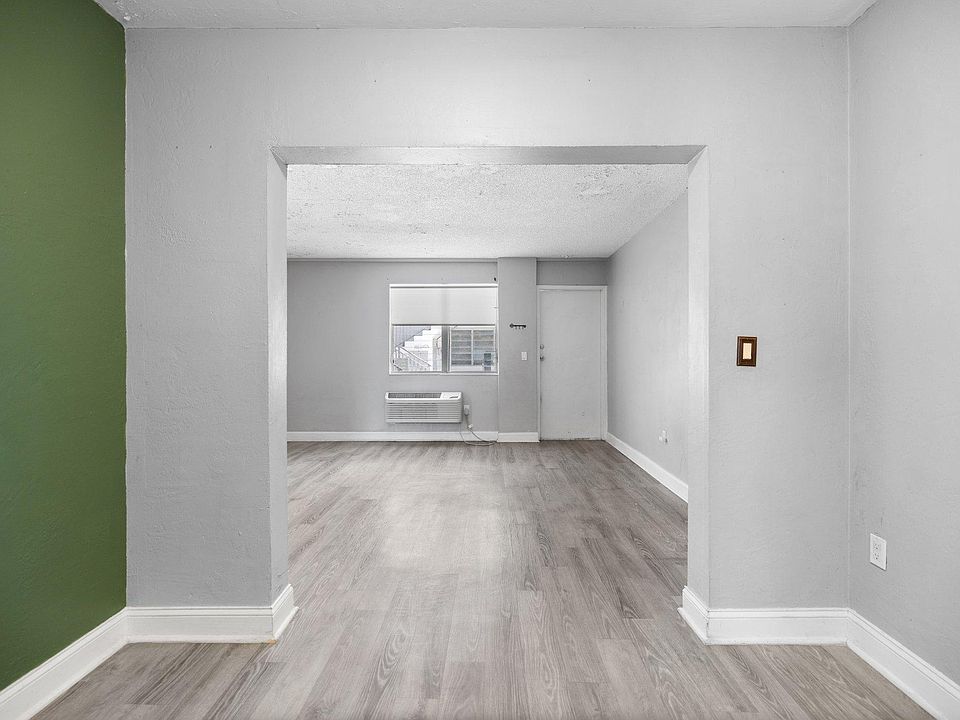 1st image of 7609 Carlyle Ave