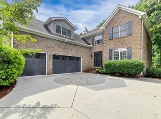 1305 Westminster Dr, Greensboro, NC 27410