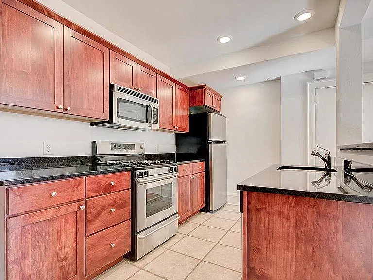 3438 Girard Ave S #100 — Photo 4