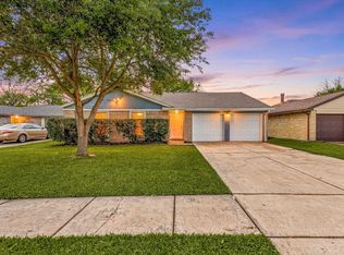 2781 Glen Haven Dr, League City, TX 77573
