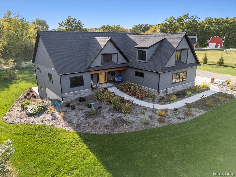 1st image of 1920 Woodcreek Dr
