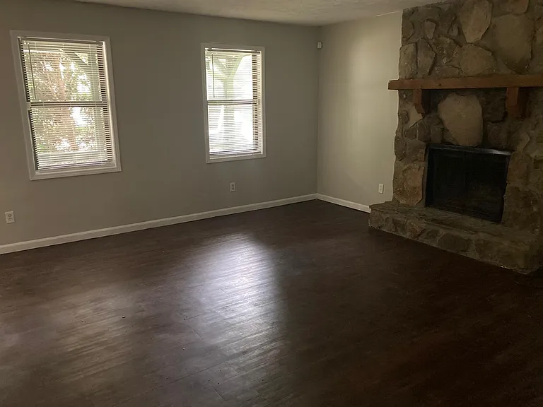 2936 Lakemont Dr SW — Photo 7