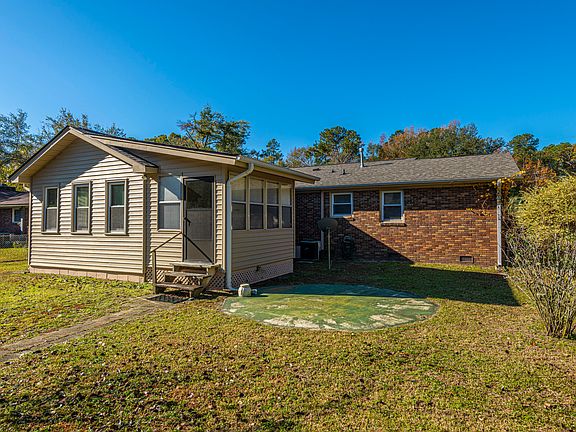 5th image of 113 Limehouse Dr