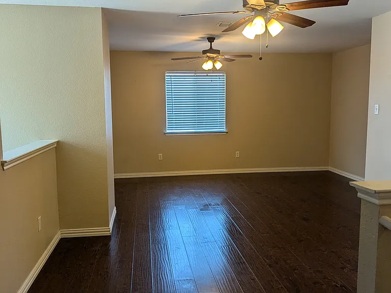 Extra large 2nd floor living area, space for two different flex spaces.