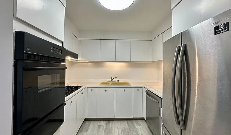 1600 Ala Moana Blvd #2506 — Photo 5