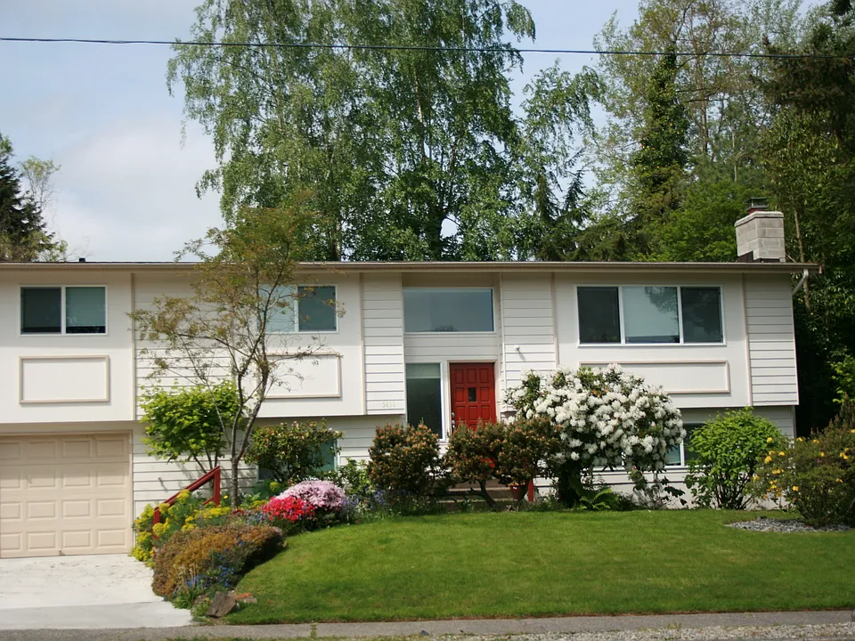 5411 156th Ave NE
