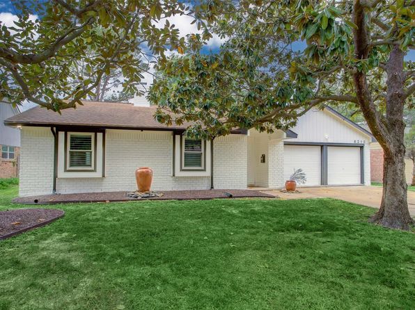 6310 Autumn Arbor Dr