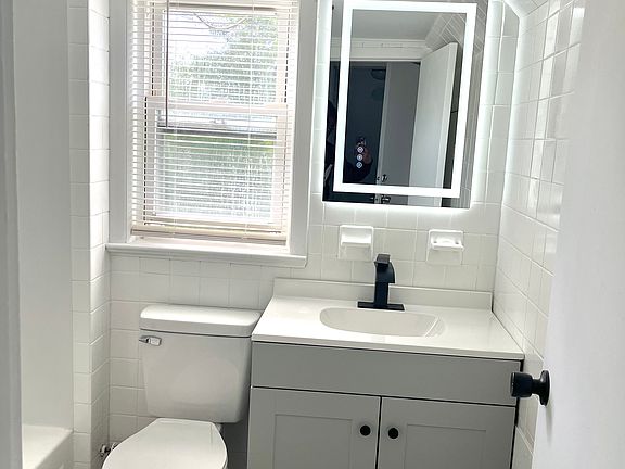 2nd image of 630 Ridge St APT 3