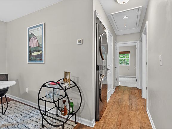 5th image of 202 Archdale Dr