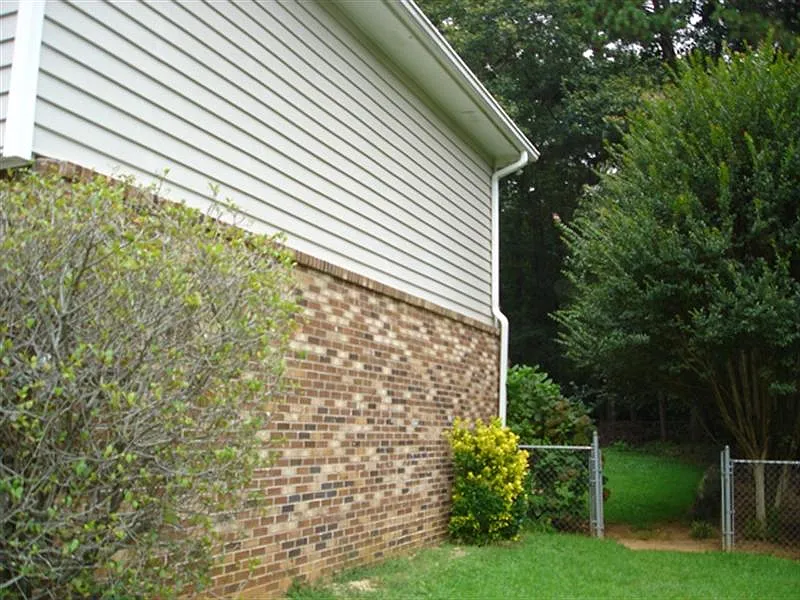 1495 Inwood Rd photo 1
