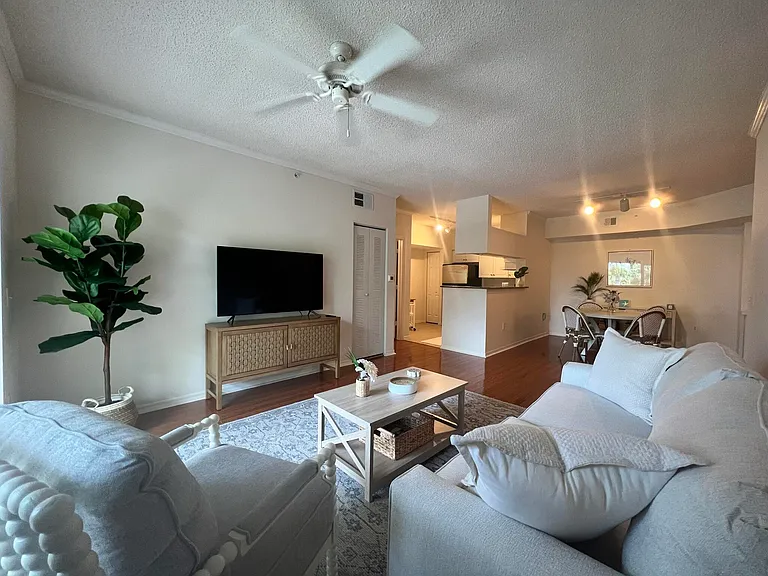 1306 Tuscany Way #306 — Photo 8