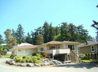 412 6th St, Anacortes, WA 98221