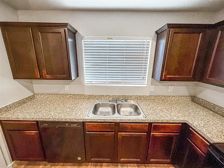 10535 Mills Rd #4B — Photo 11