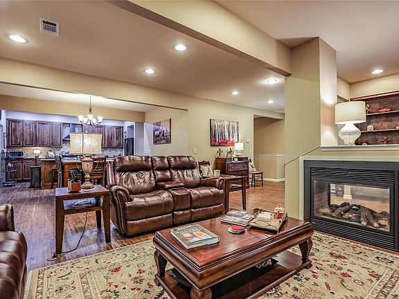 2nd image of 112 Indian Hill Dr