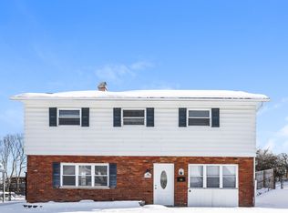 11996 Wincanton Dr, Cincinnati, OH 45231