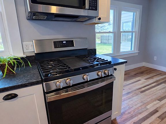 5th image of 21484 Southside Rd