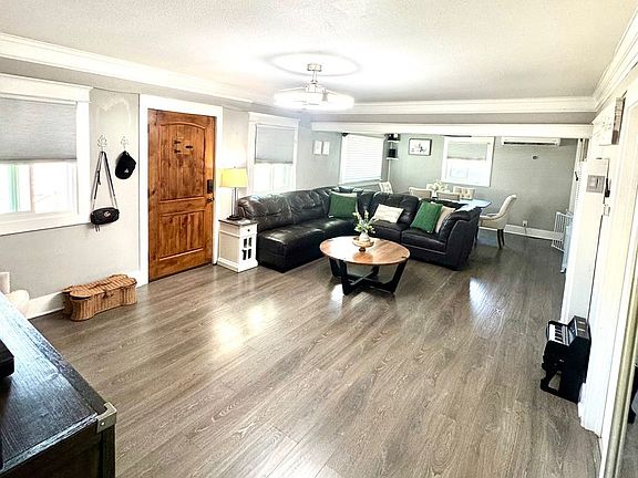5th image of 816 W 120th St