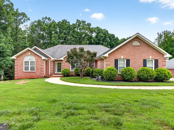 196 Ashley Dr, McDonough, GA 30252