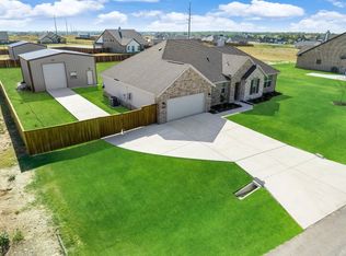 186 Meadow Vista Dr, Rhome, TX 76078