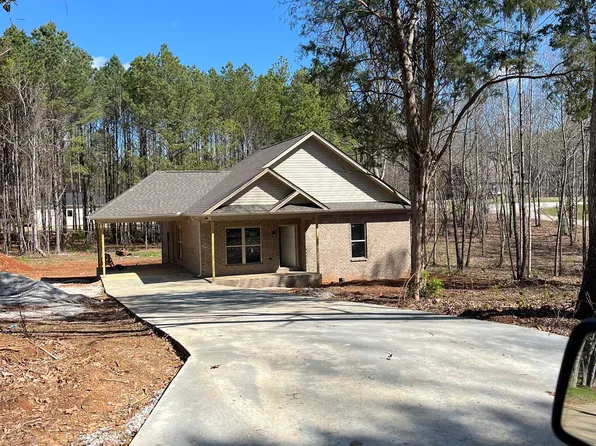 82 County Road 632, Rogersville, AL 35652