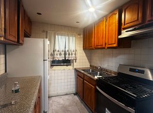 1339 Beach Ave APT 1F, Bronx, NY 10472
