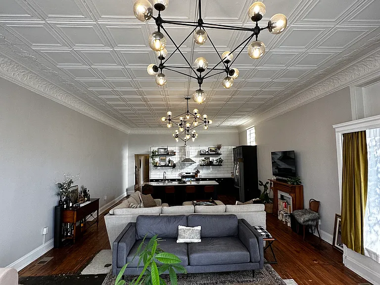 1104 Russell St #1 — Photo 7
